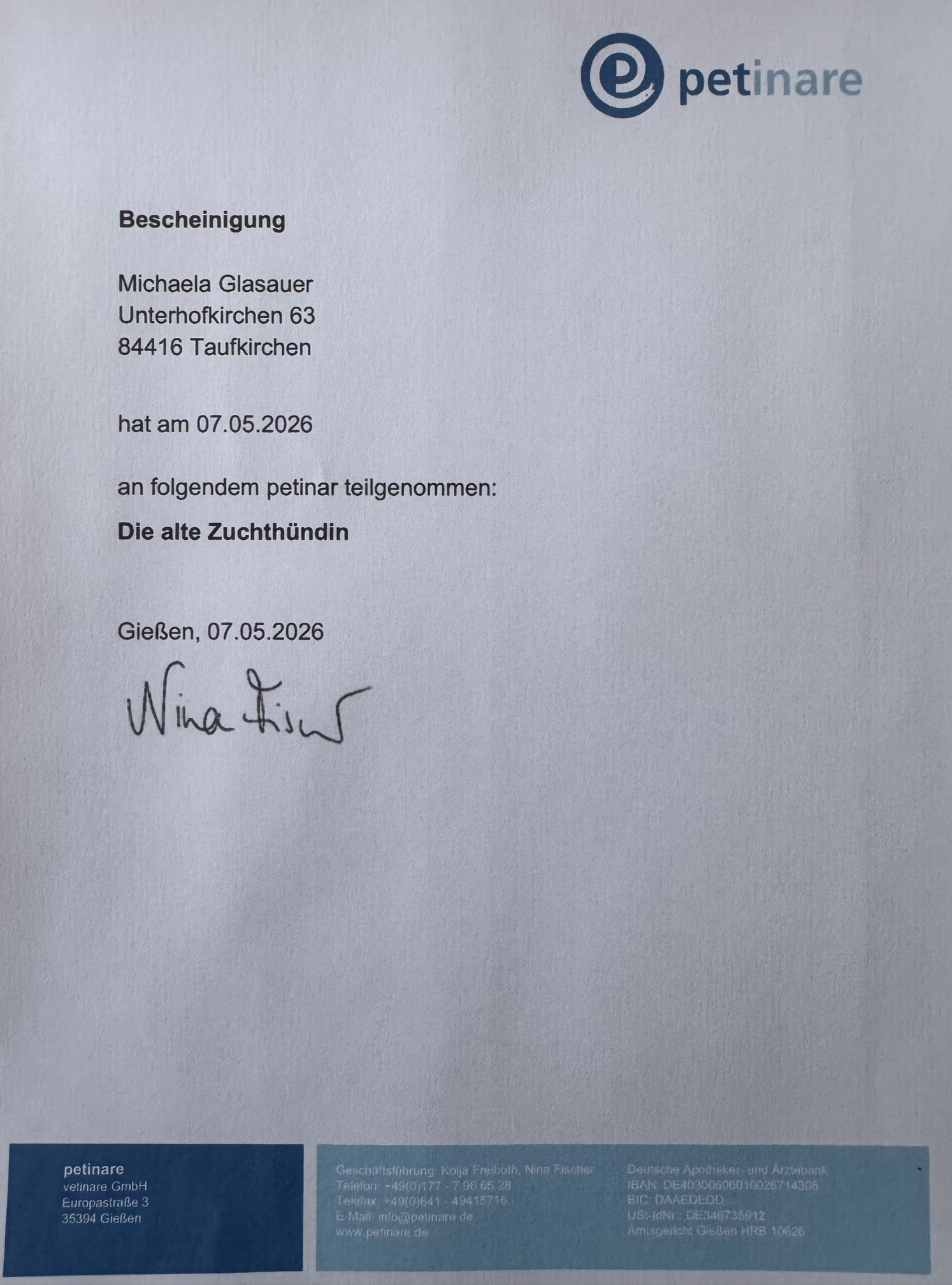 Die alte Zuchthündin